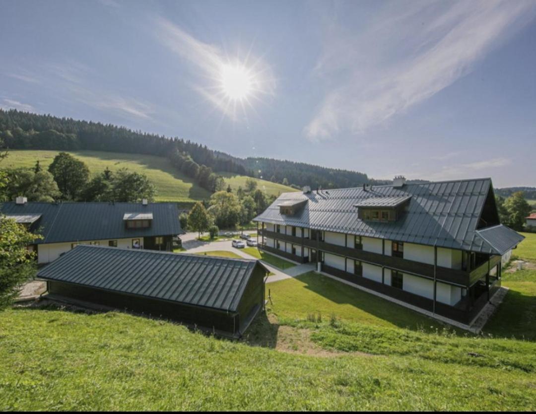 Apartman Acko Polansky Dvur - Velké Karlovice Exteriör bild